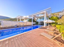 Villa Hillside 2, Sea View, 5 Bedroom, Private Pool, Luxury Design, hotel in Kalkan
