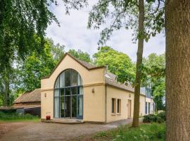 Koetshuis Buitenplaats Iepenoord, cottage in Oostkapelle