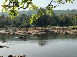 Magic Land, hotel i Thrissur