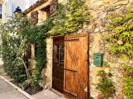 La Maison De Blanche Neige, hotel v destinaci Assignan