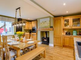 3 Bed in Kielder 78280, hotel in Falstone