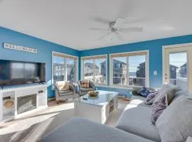 Wells Beach House with Ocean-View Deck