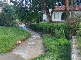 La Justina - Casa de Campo en San Lorenzo, holiday home in San Lorenzo