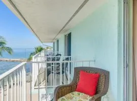 Beachfront Tavernier Abode with Balcony and Bay Views!