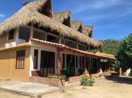 Hab #1 La Casa del Profe Salo, Hotel in Santa María Tonameca