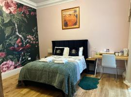 Rosie Cosy House Cricklewood, hostal o pensió a Londres