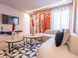 Luxoria by SHORTSTAYCASA- New & Chic in the heart of town