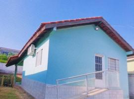 Casa Bosque da Saudade, atostogų namelis mieste Bara do Garsasas