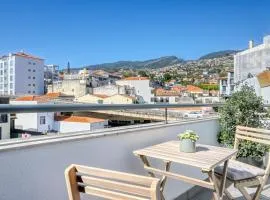 Beco Santa Emilia 4P, a Home in Madeira