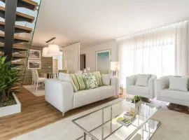 Cosy Chalet in Várzea with Private Pool