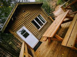 Chalets Aux Berges du Lac Castor, hotel a Saint-Paulin