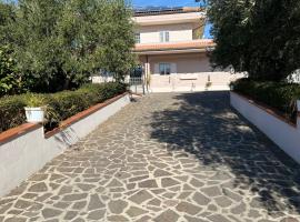 Villa met apartment Boutique, feriebolig i Corropoli