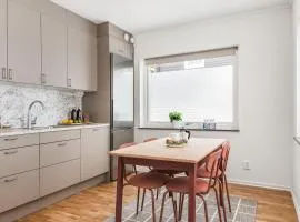Modern New Stylish Apartment