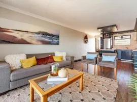 Luxury 3 bedroom Duplex Penthouse with communal swimming pool