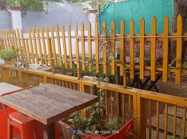 Lemon Tree Garden Villa, B&B in Pune