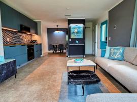 Luxury beach villa in paradise., βίλα στο Treasure Cay