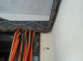 Broo, apartment in Kafr al Baţţīkh