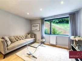 Wooburn Green - Modern One Bedroom Apartment