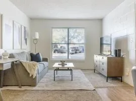Landing Modern Apartment with Amazing Amenities (ID1266X956)