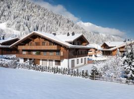 Stylish Apartment in Gstaad, hotel in Gsteig