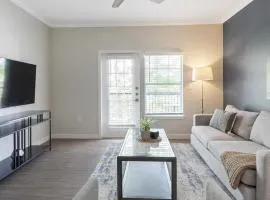 Landing Modern Apartment with Amazing Amenities (ID7889X93)
