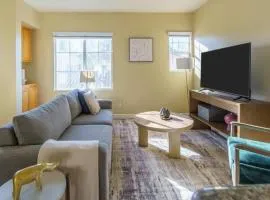 Landing Modern Apartment with Amazing Amenities (ID7986X55)