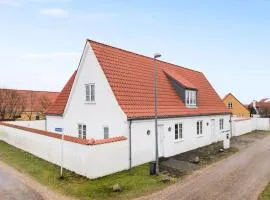 Amazing Home In Blokhus With Kitchen