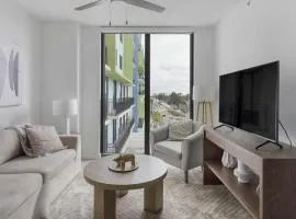 Landing Modern Apartment with Amazing Amenities (ID1398X007)