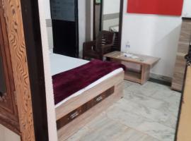 OP Krishna Homestay, gazdă/cameră de închiriat din Mathura