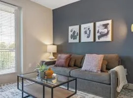 Landing Modern Apartment with Amazing Amenities (ID8282X55)