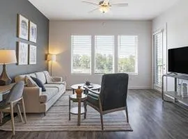 Landing Modern Apartment with Amazing Amenities (ID9755X57)