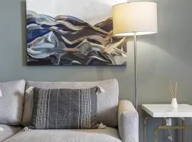 Landing Modern Apartment with Amazing Amenities (ID3101)