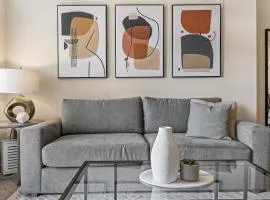 Landing Modern Apartment with Amazing Amenities (ID8354X41)