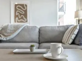 Landing Modern Apartment with Amazing Amenities (ID1370X309)