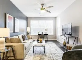 Landing Modern Apartment with Amazing Amenities (ID8112X15)
