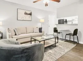 Landing Modern Apartment with Amazing Amenities (ID6735X37)