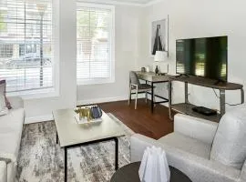 Landing Modern Apartment with Amazing Amenities (ID1176X943)