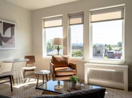 Landing Modern Apartment with Amazing Amenities (ID1965X08), apartamento em Beaverton