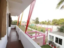 OYO Hotel Shahnai Garden