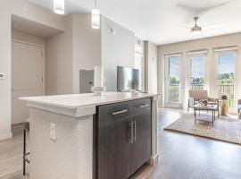 Landing Modern Apartment with Amazing Amenities (ID8083X42), hotel a Fort Myers Villas