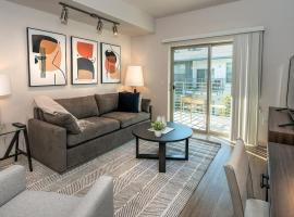 Landing Modern Apartment with Amazing Amenities (ID6842X82), hotel in West Sacramento