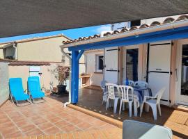 St Cyprien superbe maison de vacances, hotel i Saint-Cyprien