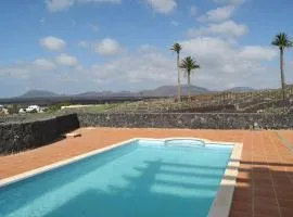 4 bedrooms chalet with shared pool and wifi at Yaiza