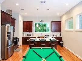 Cozy 6BR Home near MedCtr, NRG Stadium, with Fast Wi-Fi