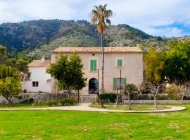 Agroturisme Subies, hotel cerca de Monasterio de Lluc, Selva