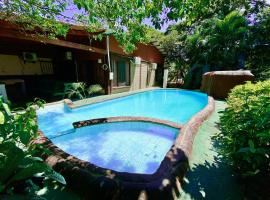 Casa Pochotal, cabaña o casa de campo en Cartagena