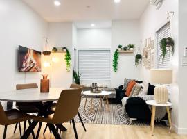 Modern 3BR Oasis Free Parking, hotel i Oakland