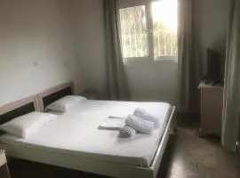 Barreira Beachfront Rooms 3