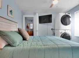Modern 4BR House in Bloomington