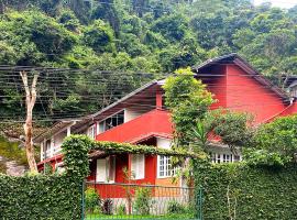 Pousada Villa Provence, hotell i Petrópolis